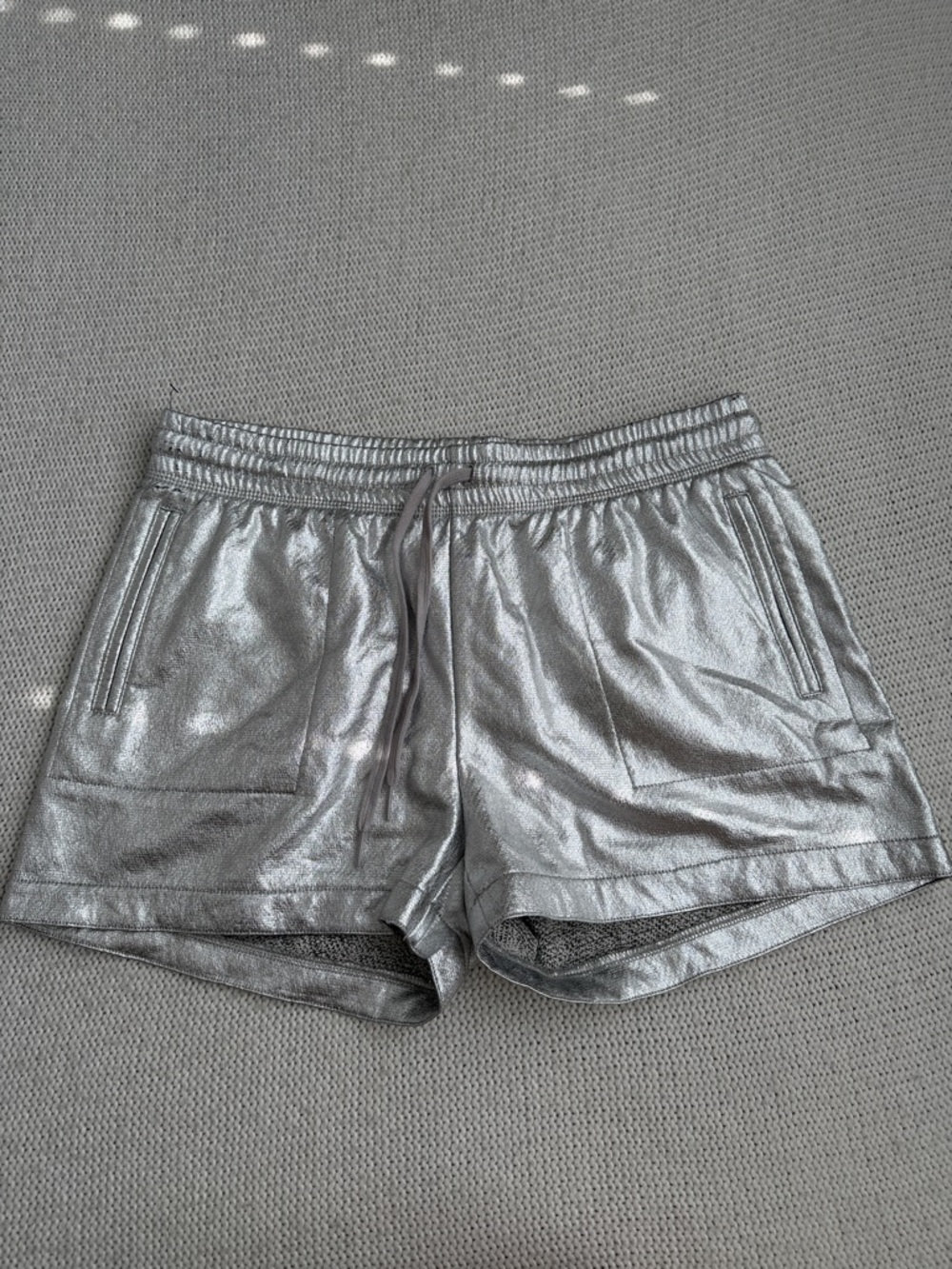 Sweats Norma Kamali Silver Metallic Tie Waist Shorts Size Small